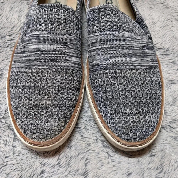 UGG Australia Sammy Slip On Shoes Gray Flats Black White Shoes Size 7.5 - Picture 5 of 9
